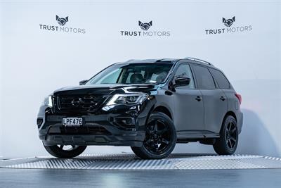 2018 Nissan Pathfinder - Thumbnail