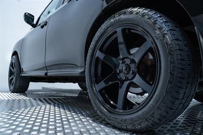 2018 Nissan Pathfinder - Thumbnail