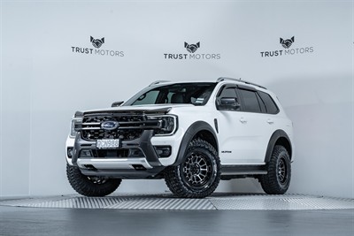 2023 Ford Everest - Thumbnail