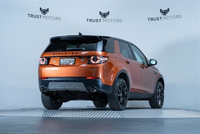 2017 Land Rover Discovery Sport - Thumbnail