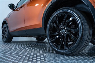 2017 Land Rover Discovery Sport - Thumbnail