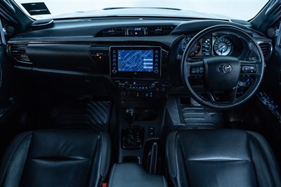 2023 Toyota Hilux - Thumbnail
