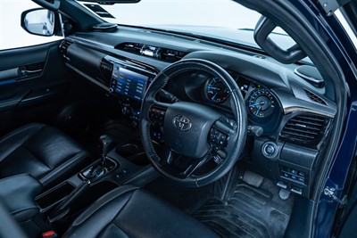 2023 Toyota Hilux - Thumbnail
