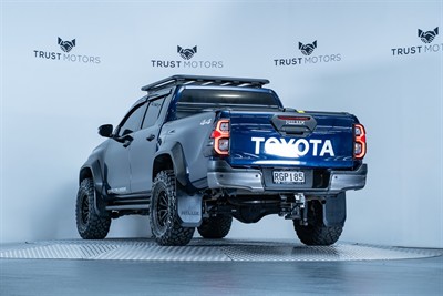 2023 Toyota Hilux - Thumbnail