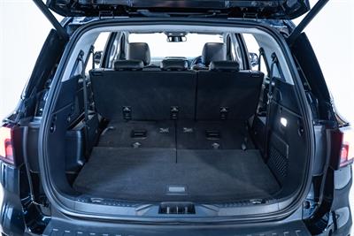 2022 Ford Everest - Thumbnail