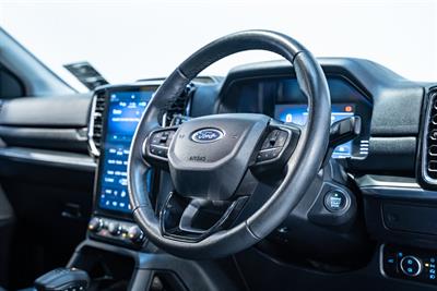 2022 Ford Everest - Thumbnail