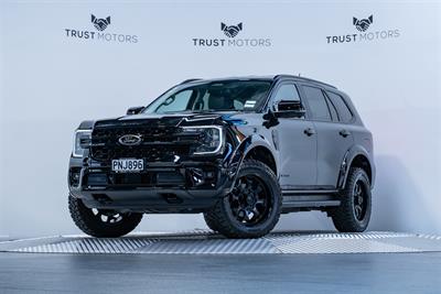 2022 Ford Everest - Thumbnail