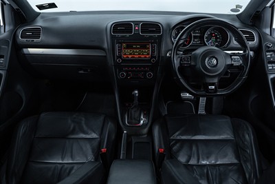 2010 Volkswagen Golf - Thumbnail