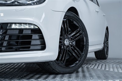 2010 Volkswagen Golf - Thumbnail