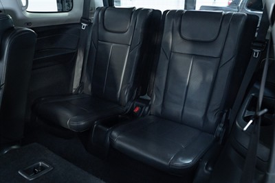 2016 Isuzu MU-X - Thumbnail