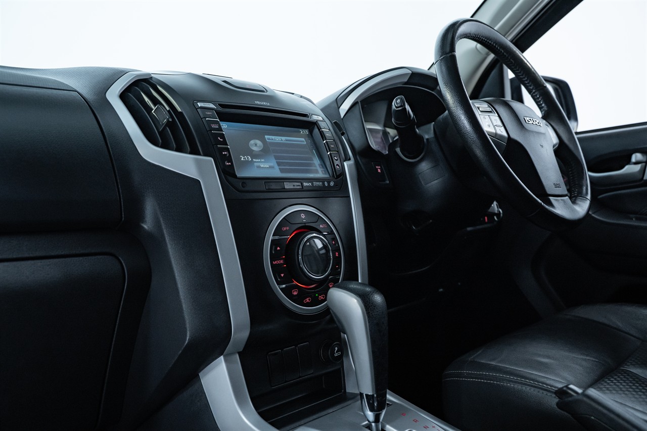 2016 Isuzu MU-X