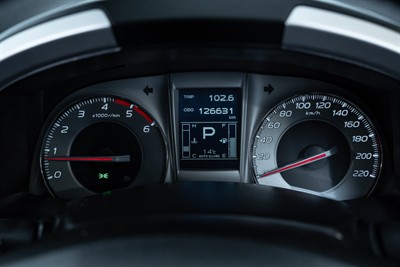 2016 Isuzu MU-X - Thumbnail