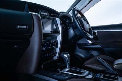 2016 Toyota Fortuner - Thumbnail