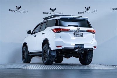2016 Toyota Fortuner - Thumbnail
