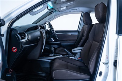 2016 Toyota Fortuner - Thumbnail