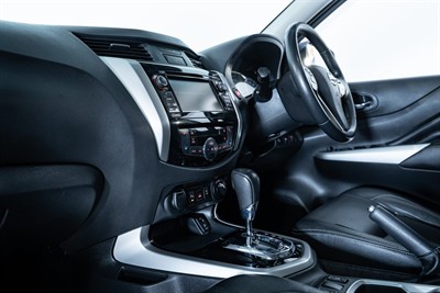 2018 Nissan Navara - Thumbnail