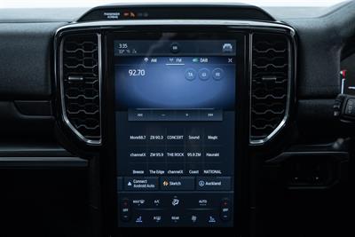 2022 Ford Everest - Thumbnail