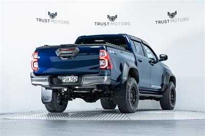 2023 Toyota Hilux - Thumbnail