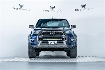 2023 Toyota Hilux - Thumbnail