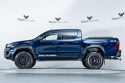 2023 Toyota Hilux - Thumbnail