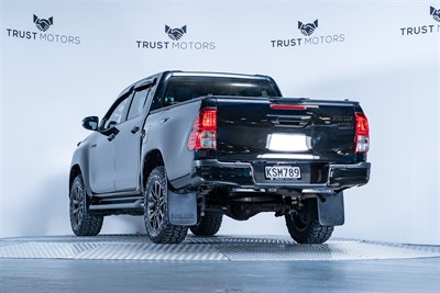 2017 Toyota Hilux - Thumbnail