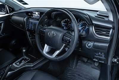2021 Toyota Fortuner - Thumbnail