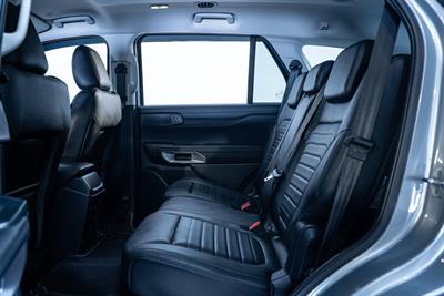 2024 Ford Everest - Thumbnail