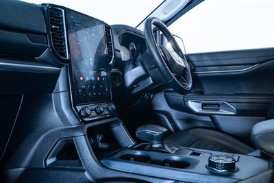 2024 Ford Everest - Thumbnail