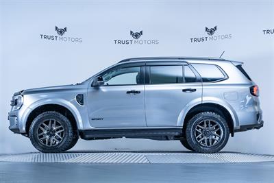 2024 Ford Everest - Thumbnail