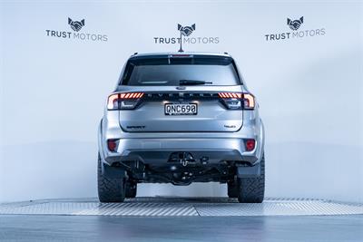 2024 Ford Everest - Thumbnail