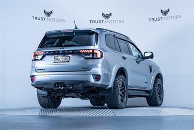 2024 Ford Everest - Thumbnail