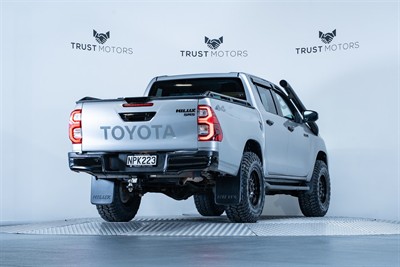 2021 Toyota Hilux - Thumbnail
