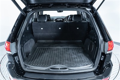 2018 Jeep Grand Cherokee - Thumbnail