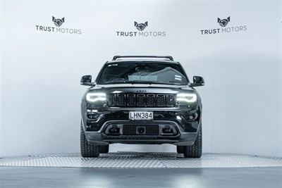 2018 Jeep Grand Cherokee - Thumbnail