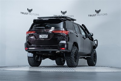 2018 Toyota Fortuner - Thumbnail