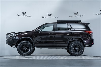 2018 Toyota Fortuner - Thumbnail