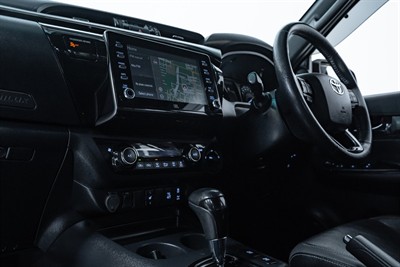 2021 Toyota Hilux - Thumbnail