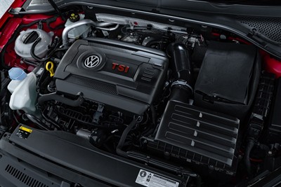 2016 Volkswagen Golf - Thumbnail