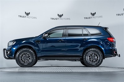 2020 Ford Everest - Thumbnail