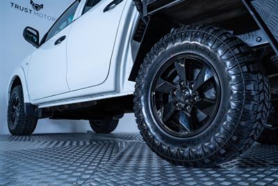 2017 Mitsubishi Triton - Thumbnail