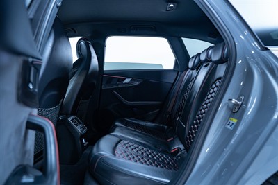2019 Audi RS4 - Thumbnail
