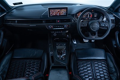 2019 Audi RS4 - Thumbnail
