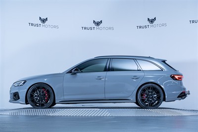 2019 Audi RS4 - Thumbnail
