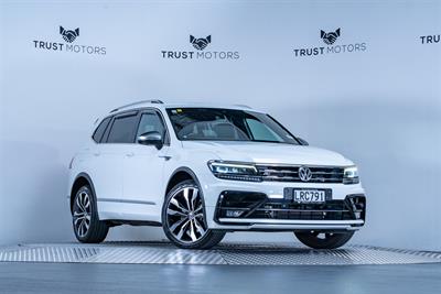 2018 Volkswagen Tiguan - Thumbnail