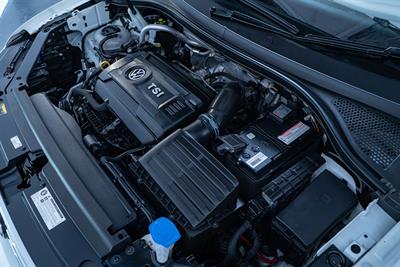 2018 Volkswagen Tiguan - Thumbnail