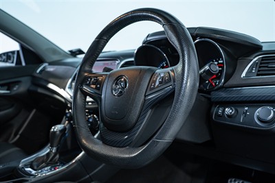 2016 Holden Commodore - Thumbnail