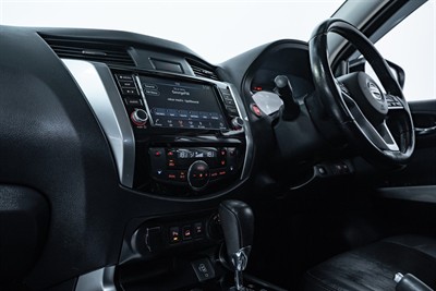 2021 Nissan Navara - Thumbnail