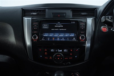 2021 Nissan Navara - Thumbnail