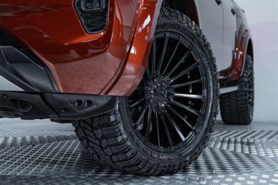 2021 Nissan Navara - Thumbnail