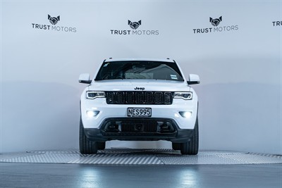 2020 Jeep Grand Cherokee - Thumbnail